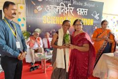 1_WhatsApp-Image-2025-10-06-at-14.28.04